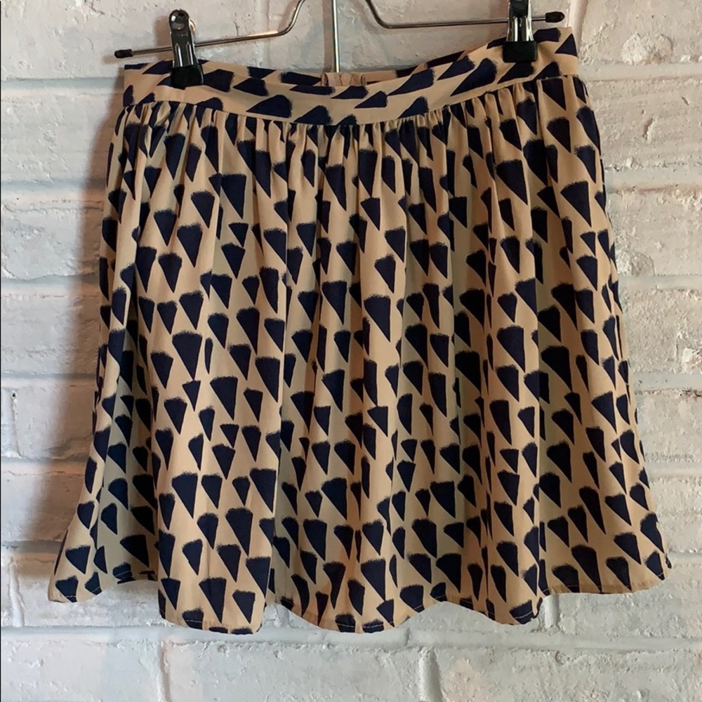 Adorable Tan/Navy Circle Skirt